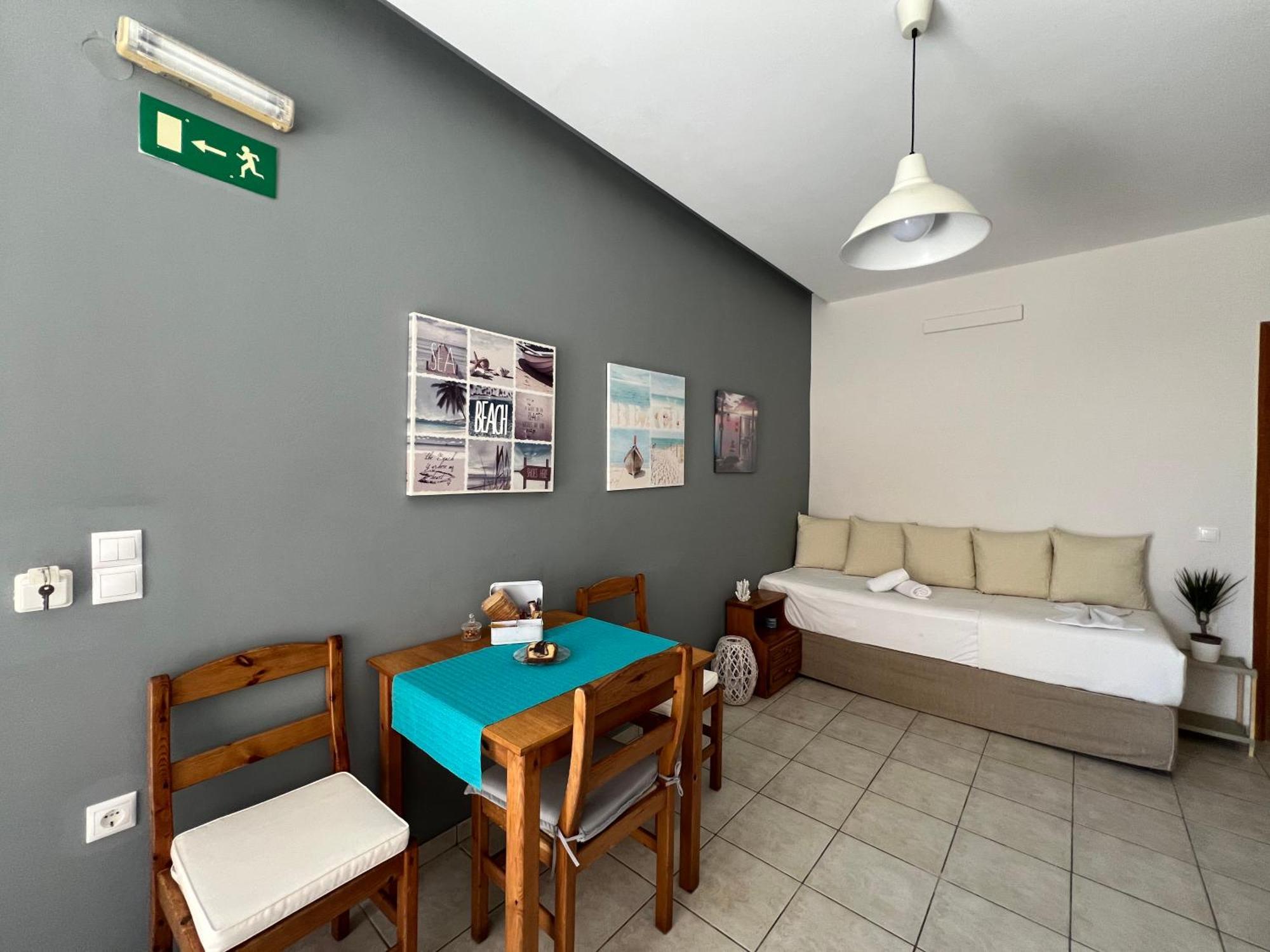 Artemis Rooms Two Steps By The Sea Platanés Exteriör bild