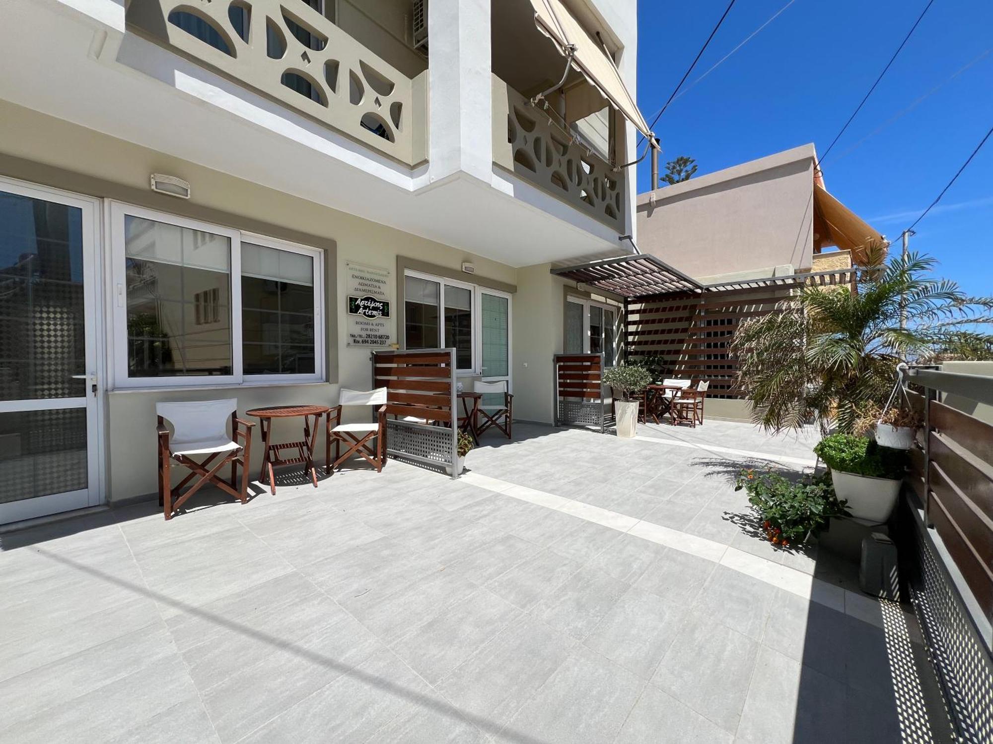 Artemis Rooms Two Steps By The Sea Platanés Exteriör bild